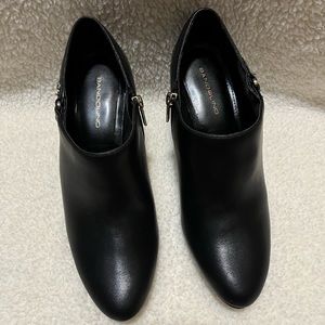 BANDILINO CHADEE STYLE BOOTIES SIZE 9 IN BLACK NEW!